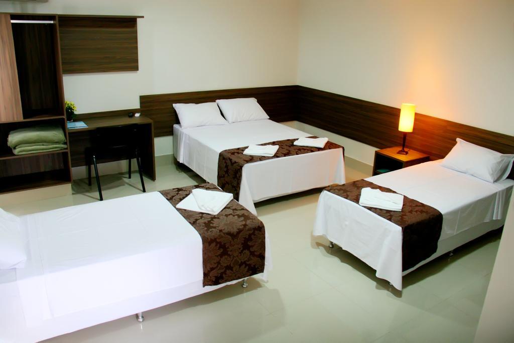 Hotel Belugi Goiânia Zimmer foto